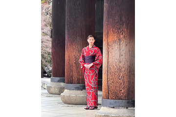 東レキャンペーンガール・間瀬遥花、しっとり浴衣に!一足早くポスター完成を報告 画像