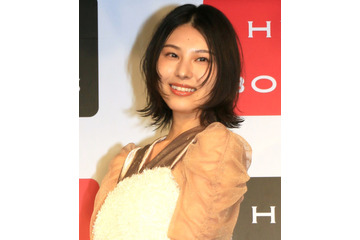 週プレで先行カット公開!相楽伊織、本人史上最大露出 画像