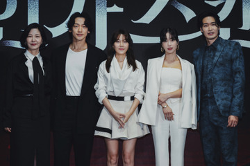 キム・ハヌル、チョン・ジフンによる“お姫様抱っこシーン”を振り返る「安心して体を任せられました」 画像