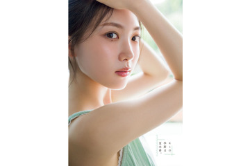 櫻坂46・谷口愛季、凛とした美しさで魅せる夏グラビア 画像