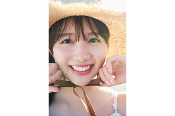 『めざまし』イマドキガール・麻丘真央の1st写真集沖縄ロケカット先行公開 ！ 画像