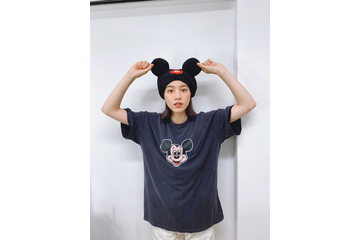 のん、ミッキー耳×Tシャツのキュートな私服姿に反響「もんげええかわいいっ!」 画像