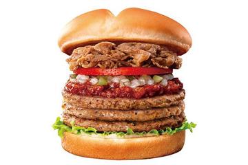 ロッテリア10月の“肉の日”は期間限定「ごろごろボロネーゼバーガー」のキングサイズ! 画像