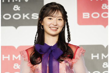 武藤十夢、新作カレンダーは「大人っぽくなったかな」…色んな私を楽しんで! 画像