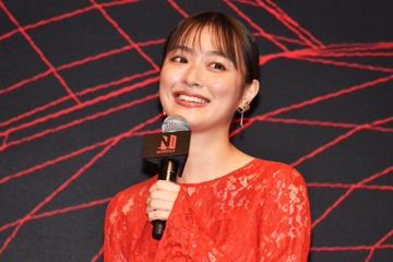 内田理央、衝撃写真公開!抜歯後にほっぺたが…… 画像