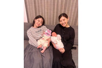 西野未姫、“大先輩” 峯岸みなみと親子4ショット!「みぃちゃんベイビーとにこりちゃん初対面」を報告 画像