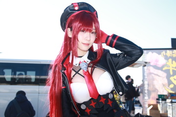【コミケ105】伊織もえ、美脚あらわなレッドフードコスでコミケに参加! 画像