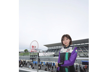 日向坂46・富田鈴花、モータースポーツ愛を語る!近藤真彦も応援 画像