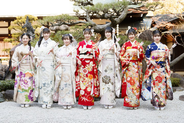 NMB48新成人メンバー7名、成人式で目標を語る 画像