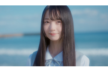 日向坂46、五期生メンバーの4人目「佐藤優羽」を発表! 動画では特技の薙刀を披露 画像