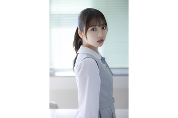 日向坂46五期生「下田衣珠季」「片山紗希」の撮りおろし写真！ 本人による手書きプロフィールも 画像
