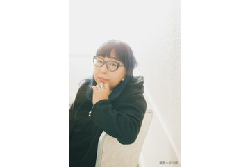 山田詠美の初オーディオファースト作品『三頭の蝶の道』がAudibleで配信! 朗読は高畑淳子 画像