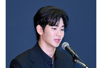 “未成年交際疑惑”を否定したキム・スヒョン、誹謗中傷に法的措置へ「告訴状を提出した」【全文】 画像