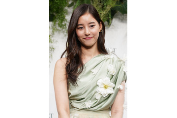 新木優子、美男美女すぎる“豪華”ツーショット公開！ 中村アン、北村匠海、山下智久の姿も… 画像