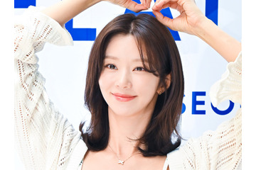 真夏で開放的に…韓国美人女優(35)、“結婚”について赤裸々に語る【PHOTO】 画像