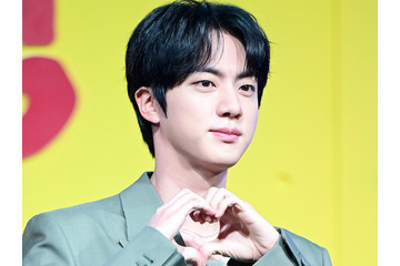 「社長、ありがとうございます」JINがもらったプレゼントとは? 画像