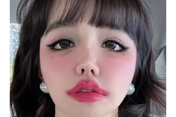 胸元ガッツリ写真にイケメン俳優への“重すぎ愛”…2NE1パク・ボム、フィルター否定も面影無しの現在 画像