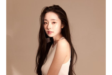 IVE・ウォニョンそっくり？“偽ブランド品”で炎上した韓国女性ユーチューバー、「プリンセス」のような姿に反響【PHOTO】 画像