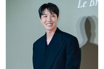 BTS・J-HOPE、日本人デザイナー手掛けるお気に入りブランドの服でインドネシアへ【独自写真】 画像