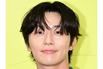 俳優パク・ソジュン、“ギャップ萌え”するファン続出！洗練されたスタイルに無邪気な笑顔「いつも素敵」【PHOTO】 画像