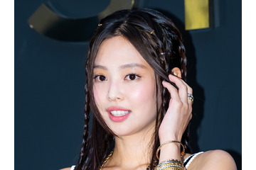 BLACKPINK・ジェニー、赤ビキニ姿など大胆写真を大放出【PHOTO】 画像