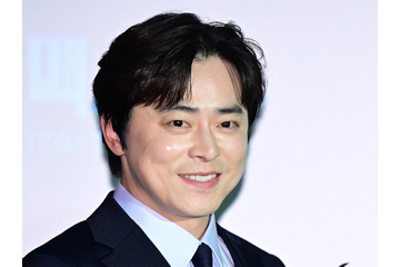 女装で『百想』最優秀演技賞も受賞…俳優チョ・ジョンソク、2025年最も影響力のある男優に！ 画像