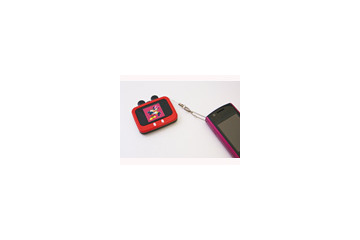 ディズニーキャラクターを模したミニデジタルフォトフレーム「framee-Pocket」 画像