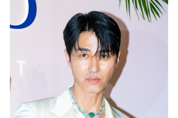 カリスマ俳優チャ・スンウォンの“素顔”…保護犬施設で見せた優しい笑顔と心温まる行動 画像
