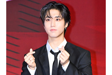 「沼でしかない」Stray Kids・ハン、オフ感漂うパジャマ×すっぴん姿にファンメロメロ【PHOTO】 画像