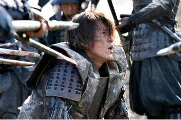 小栗旬主演の映画『信長協奏曲』がフジテレビで放送決定！ 興収45億円超のエンタメ大作 画像