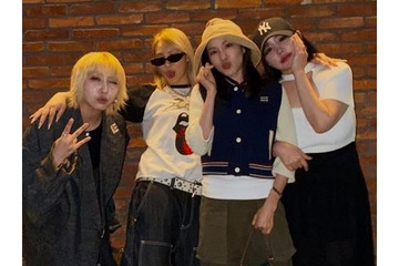 K-POPアイドルの“顔面フィルター疑惑”をメンバーたちが一蹴!! 2NE1が再集結!! 画像