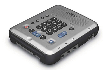 プレクスター、視覚障害者向けポータブルCD録再機「PTR2」を発売 画像