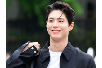 また美談追加…パク・ボゴム、共演者も感嘆した“人柄の良さ”「親しくても相手を尊重している」 画像