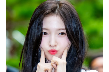 見えそうで見えない…OH MY GIRL・アリン、“大胆ドレス”姿にドキッ！退所後初の投稿が話題【PHOTO】 画像