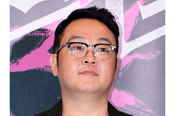 韓国の元国民的子役（44）、フランスに養子に出された弟と抱擁…生き別れた時間を埋める兄の涙 画像
