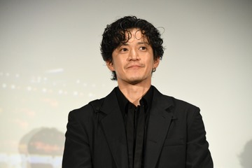 小栗旬「皆さんの勇気となって明日に繋がっていったら」…新型コロナに日本で初めて挑んだ者たちを描く『フロントライン』舞台挨拶 画像