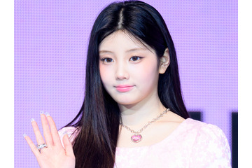まさに初恋ビジュアル…ILLIT・ウォンヒ、制服風ワンピースで“清楚かわいい”魅力全開！【PHOTO】 画像