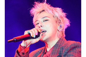 G-DRAGON、観客の乱入や豪雨をものともせず！13年ぶりのベトナム公演で見せた伝説級ステージ 画像