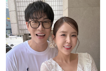 「やめて！」結婚を発表するや否や“疑惑のデパート”になった韓国歌手、元妻との協議離婚書まで持ち出し釈明 画像