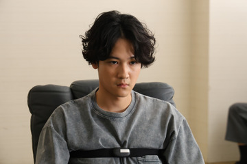 葉山奨之、“真犯人”を演じた第1話の緊迫シーンが公開『最後の鑑定人』 画像
