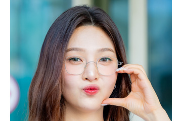 4歳上恋人も惚れる？Red Velvet・ジョイ、妖艶からラブリーまでさまざまな私服を公開 画像