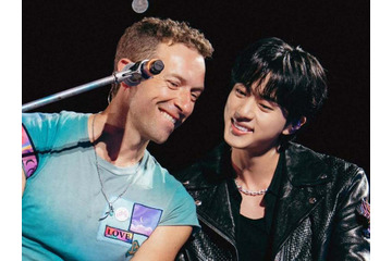 BTSともコラボした世界的バンドのコンサートで発覚！米企業の要職男女が堂々イチャイチャ不倫 画像
