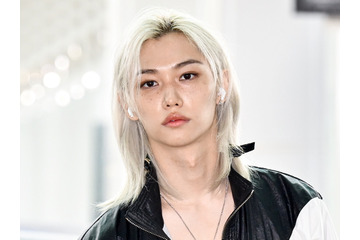 「息ができない…」Stray Kids・フィリックス、“爆イケビジュ”で別人級のカリスマ発揮！【PHOTO】 画像