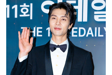 「遭遇したかった」NCT・ジャニー、185cmの“異次元スタイル”際立つ東京観光SHOTに反響【PHOTO】 画像