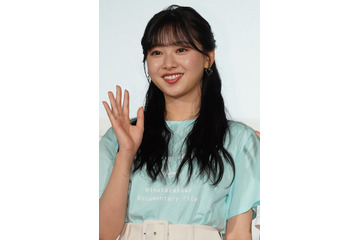 「泣ける」「本当に宝物」日向坂46・富田鈴花、同期4人からの“卒業祝いサプライズ”に感動 画像