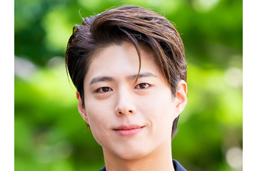 俳優パク・ボゴム、坂口健太郎との変わらぬ友情にほっこり！日本ファンに向けた長文の投稿も話題【PHOTO】 画像