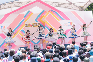 【TIF2025】灼熱の中、SUPER☆GiRLSが笑顔満開のパフォーマンス！ 画像