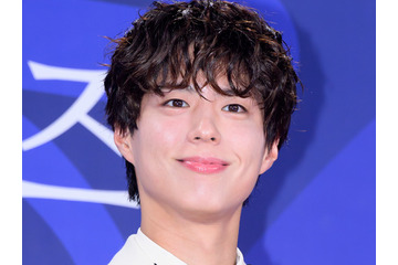 俳優パク・ボゴム、涙で伝えたファン愛…ファンミツアーソウル公演が大成功「変わらぬ応援に感謝」 画像