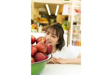 話題の17歳女優・藤﨑ゆみあ、ギリシャで魅せた大人びた表情！1st写真集が12月発売 画像