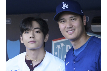 大谷翔平とBTS・V、日韓スーパースターが豪華共演！笑顔で握手＆ハグに全世界熱狂「伝説的な瞬間」【PHOTO】 画像